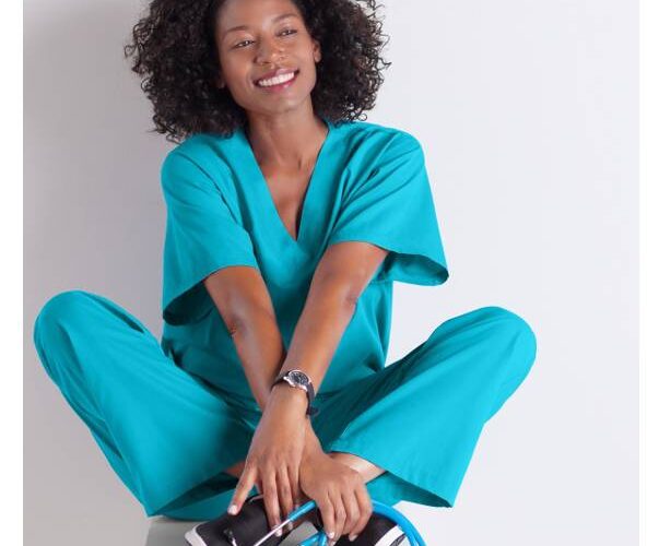 Style Tips For Buying Nursing Scrubs #nurse #scrubs #shop #style #beverlyhills #bevhillsmag