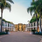 A Modern Mansion on the Shores of Malibu #luxury #realestate #homesforsale #dreamhomes #beverlyhills #bevhillsmag #beverlyhillsmagazine