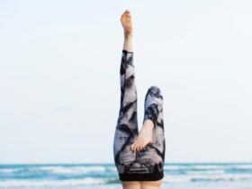 Tips to Find Good Leggings #bevhillsmag #beverlyhillsmagazine #leggings #clothing #material #style #design #size