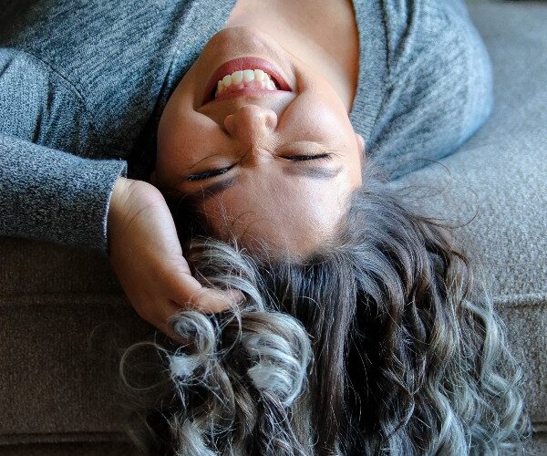 Stylish Gray Wigs #bevhillsmag #beverlyhills #beverlyhillsmagazine #silverhair