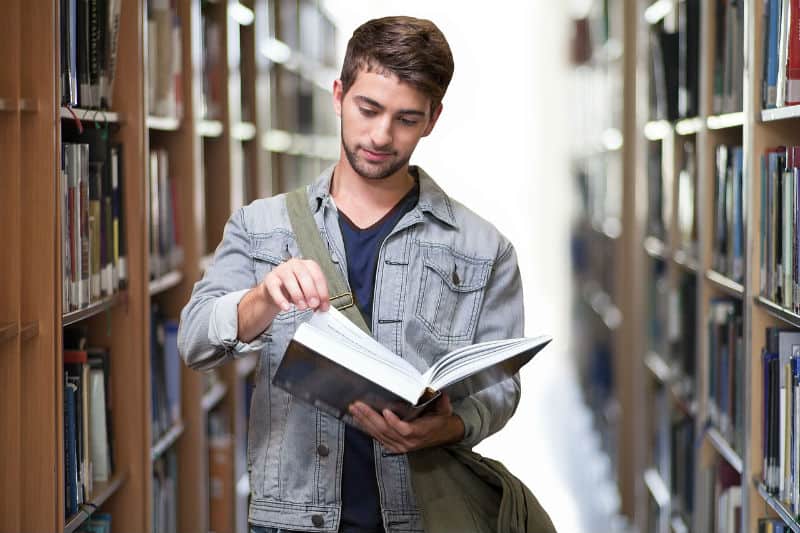 Top 5 Things That a College Guy Should Know #school #college #education #beverly hills #beverlyhillsmagazine #bevhillsmag #success #inspiration
