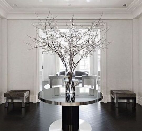 Jeff Zucker's Elegant Manhattan Apartment #luxury #realestate #homesforsale #celebrity #celebrityhomes #celebrityrealestate #dreamhomes #beverlyhills #bevhillsmag #beverlyhillsmagazine #jeffzucker