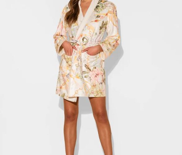 VP by Valerie Perez #beverlyhillsmagazine#bevhillsmag #beverlyhills #sleepwear #fashion #style #shop clothes