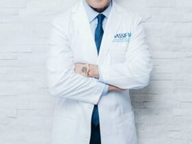 Beverly Hills Plastic Surgeon: Dr. Paul Nassif #beauty #botched #beverlyhills #celebrities #celebrity #plasticsurgeon #doctors #famous #beverlyhillsmagazine #bevhillsmag #paulnassif