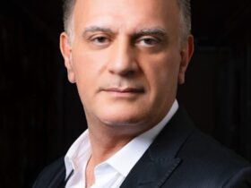 Dr. Kouresh Maddahi. Renowned as a cosmetic dentist in Beverly Hills #beverllyhills #beveryhillsmagazine #bevhillsmag