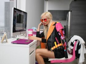 More is More with Hollywood’s Accessory of the Season #fashion #style #bevhillsmag #bevelryhillsmagazine