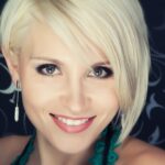 5 Of the Most Elegant Short #Hairstyles For Women #BevHillsMag #beverlyhillsmagazine beauty