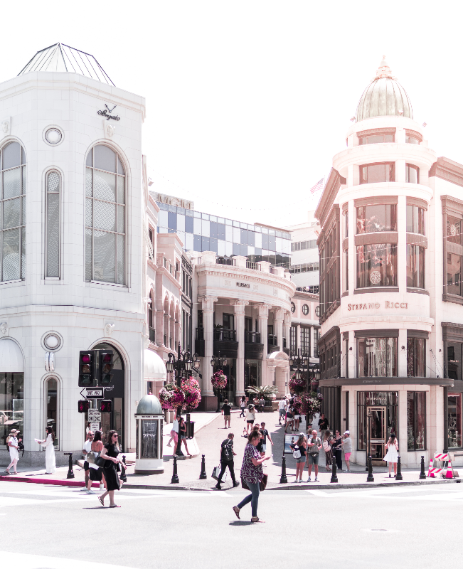 How To Finance Your Beverly Hills Lifestyle #luxury #love #bevhillsmag #beverlyhills #beverlyhillsmagazine
