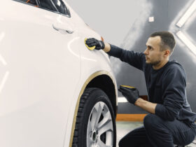 A Step by Step Guide on Waxing Your Car #beverlyhills #beverlyhillsmagazine #carwax #coatofwax #typeofwax #waxselection #waxedcar #applywax #rightwax