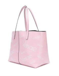 Versace Tote. BUY NOW!!! #beverlyhills #beverlyhillsmagazine #bevhillsmag #shop #fashion #style #handbags #versace #SHOP #shopstyle