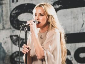 Soho Sessions in New York with Kate Hudson #katehudson #music #sohosessions #bevhillsmag