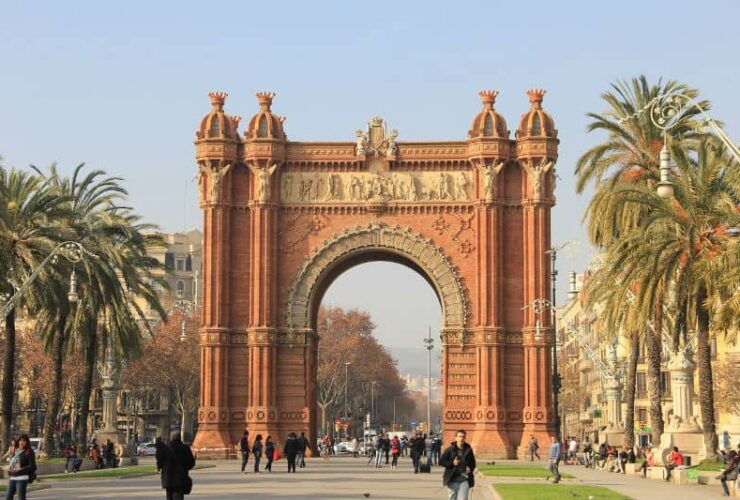 How to Enjoy Your Trip to Spain to the Fullest #travel #spain #espana #europe #vacations #bucketlist #beverlyhillsmagazine #bevhillsmag #beverlyhills