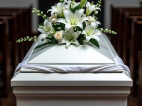 How to Avoid the $3,000 Funeral Casket Markup #FuneralPlanning, #CasketPrices, #FuneralCosts, #SmartFuneral, #OnlineCaskets, #FTC FuneralRule, #BudgetFuneral